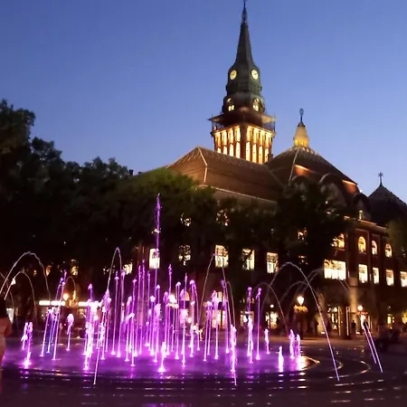 Lara * סובוטיקה