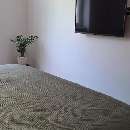 Apartment Lara *